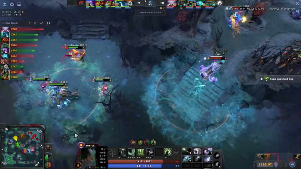 a fight between characters in Dota 2 game